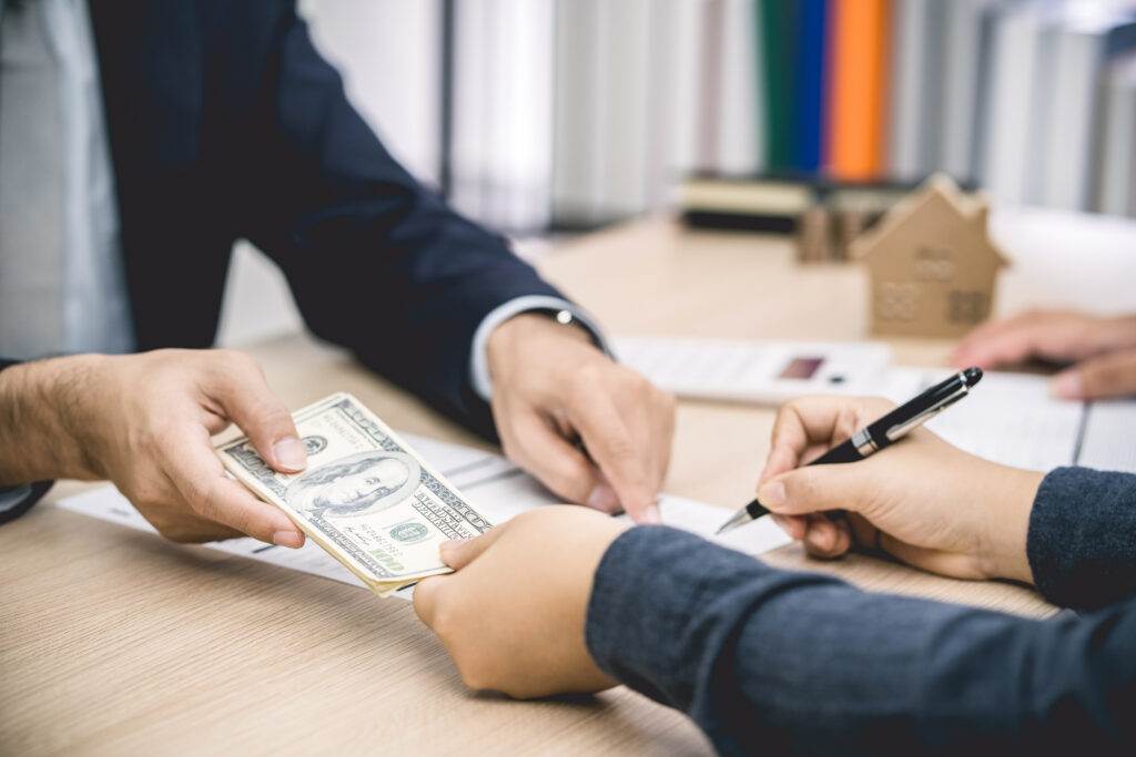 security deposit transaction between tenant and property management
